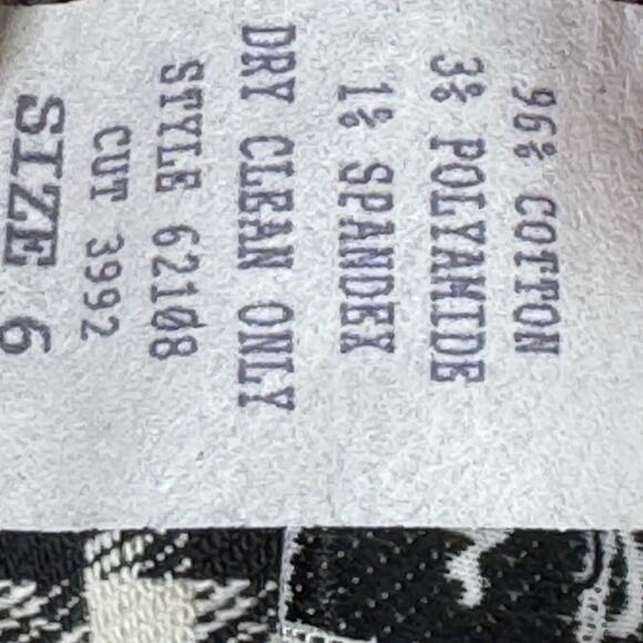 Vintage Lucia Lukken Houndstooth Pleated Flared Skirt Made In USA Size 6 8 Knee - Picture 7 of 7